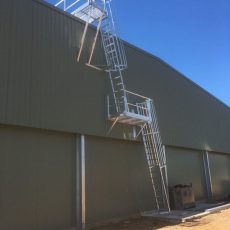 Aluminium Caged Ladder for Safe Roof Access